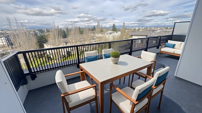 Photo - 5382-200 200 St