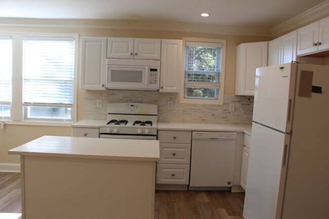 Photo - 726 N Nelson St