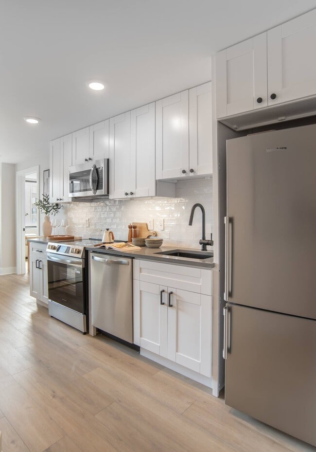 Photo - Connecticut House Apartments