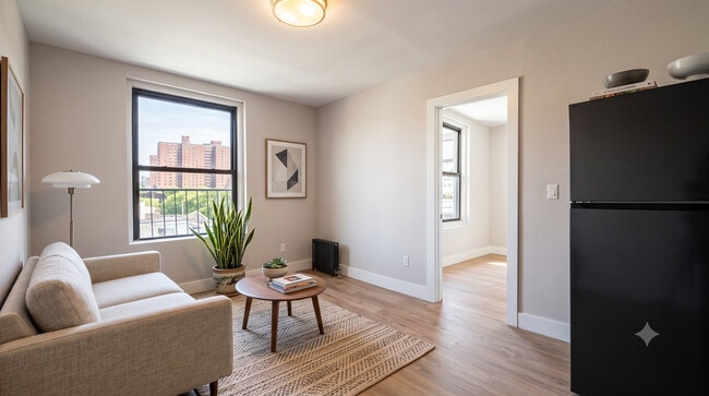 545 W 125th St