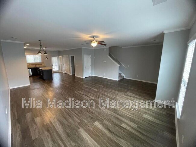 Photo - 115 Reese Way