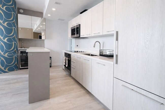 Photo - 45 SW 9th St Unidad 3008