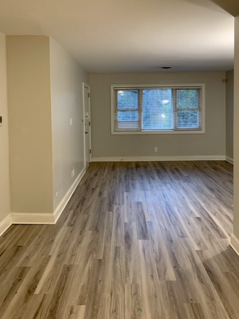 LIVINGROOM - 3668 Kingsboro Rd NE Unit 10