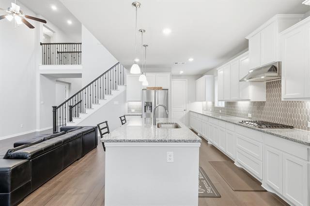 Photo - 1708 Bird Cherry Ln