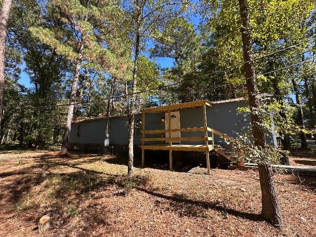 Building Photo - 80 Young Rd