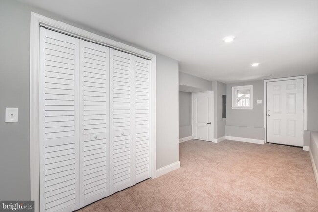 Photo - 704 E Fort Ave