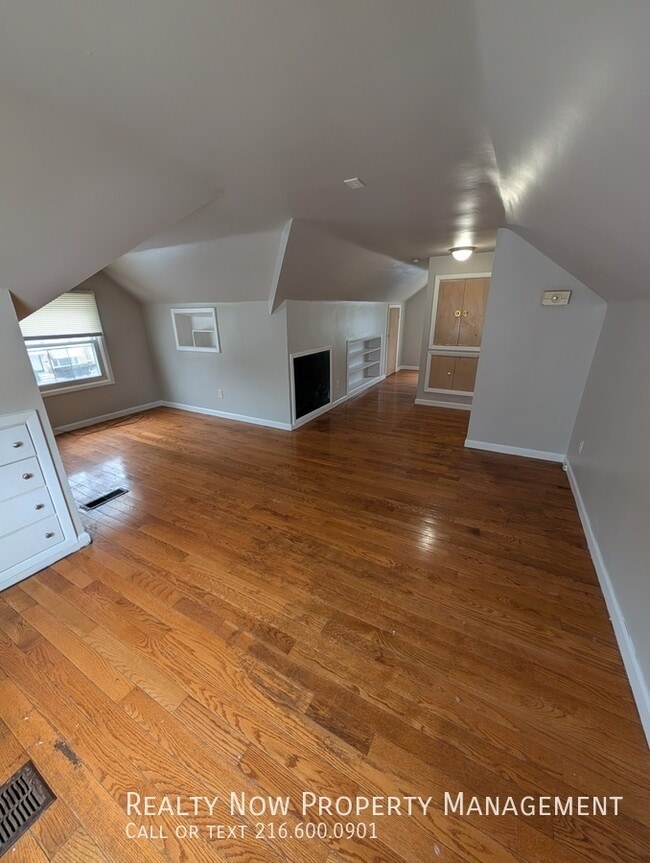 Photo - 13604 Oak Park Blvd