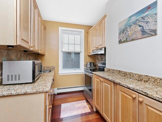 Photo - 20 Park St Unit 1