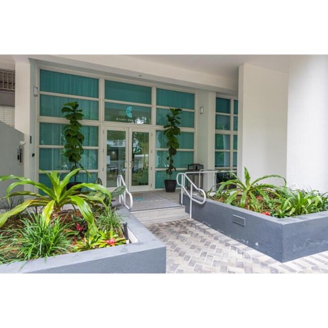 Photo - 1723 SW 23rd St