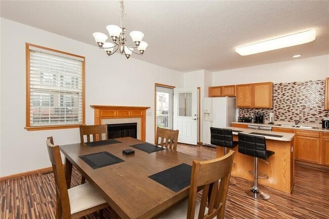 Photo - 1012 NE Kamies Ln