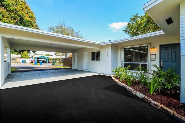 Photo - 4460 NE 13th Ter