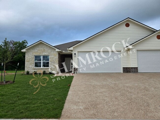 Building Photo - Residences at Windmill Preserve
