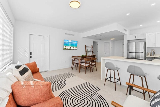 Photo - 302 SW 12th Ave Unit ID1388874P