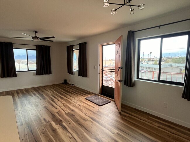 Photo - Longterm Unfurnished Condo