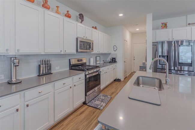 Photo - 1123 Winifred Dr