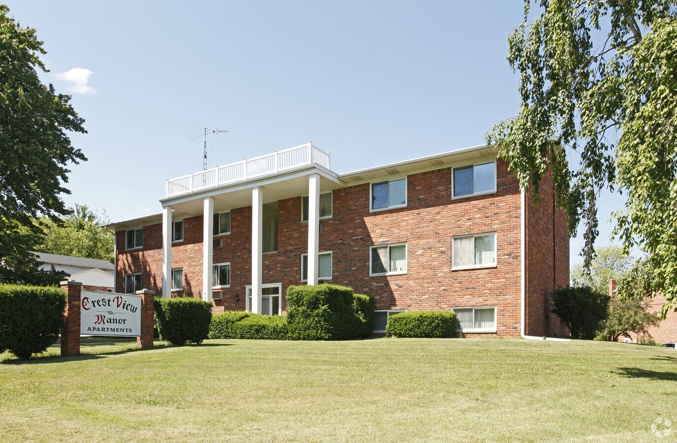 Crest View Manor Apartments - Crest View Manor Apartments