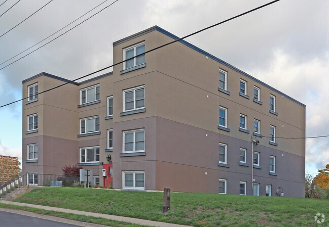 143 Westchester Crescent - 143 Westchester Crescent