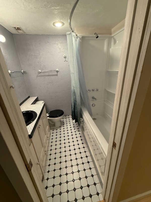 Photo - 6547 Greenwood Ave N