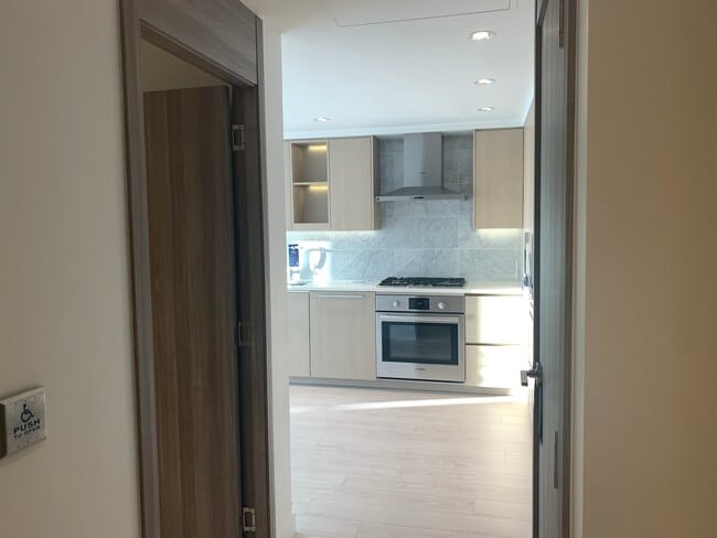 Photo - 902-4720 Lougheed Highway Unit 902