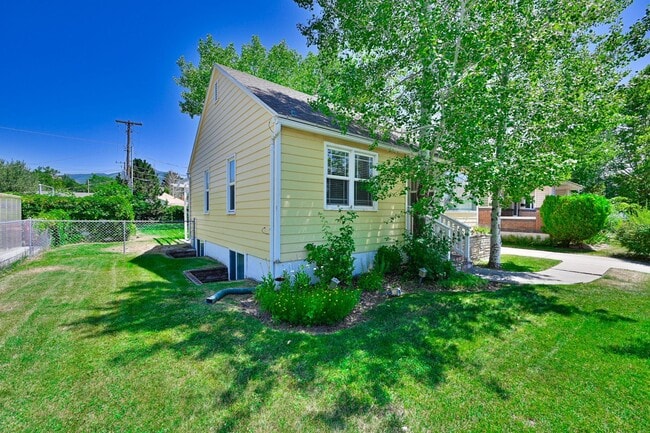 Photo - 2789 Alden St E