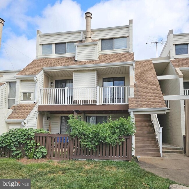 Building Photo - 1005 Warwick Ct Unit 24 Rental