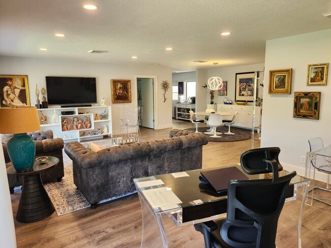 Building Photo - 1707 Consulate Pl Unit 202