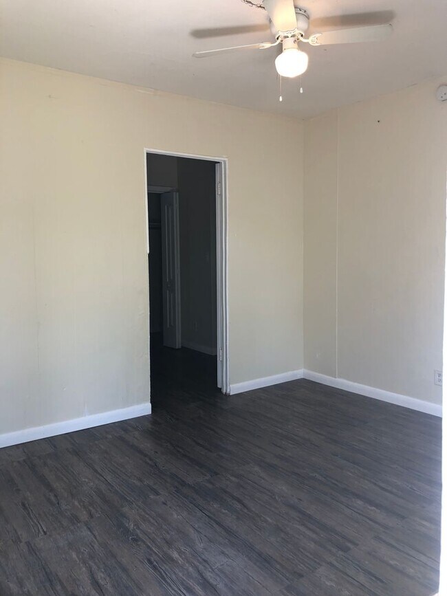 211 SW 7th Ave Unit 2