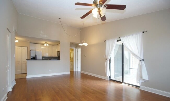 Photo - 1915 N Hicks Rd Unit 9302