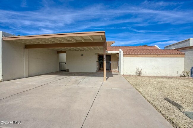 Photo - 2430 W Joan De Arc Ave Townhome