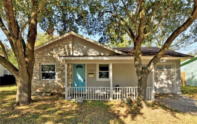 Building Photo - 5804 Cedardale Dr Rental