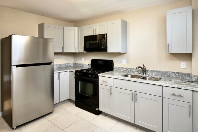 New Kitchen - 1321 Verbena St Unit B