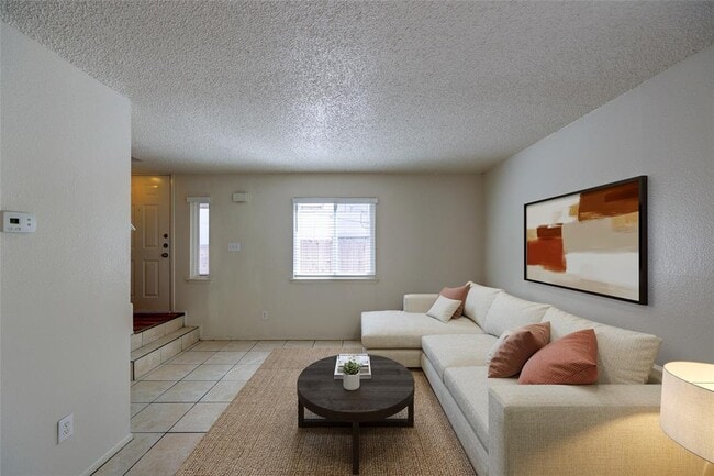Building Photo - 3438 Willowrun Dr