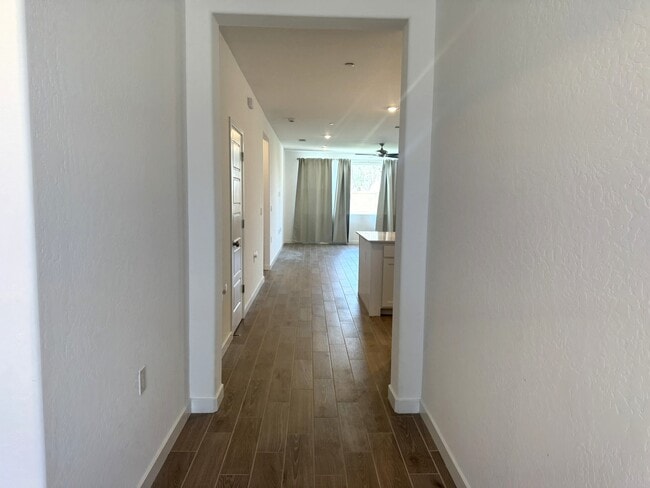 Photo - 1083 Traverse Dr S