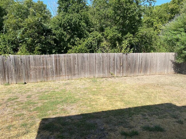 Photo - 501 Grey Feather Ct