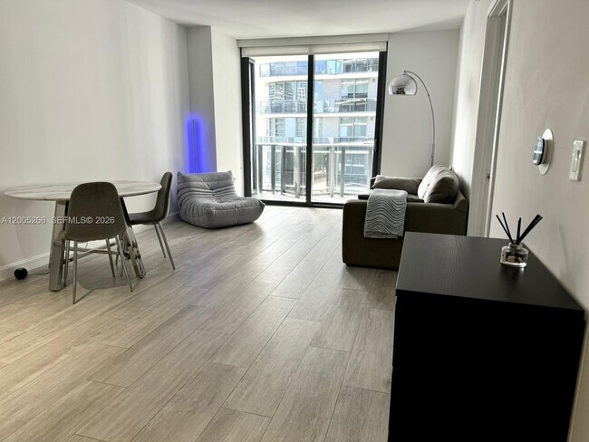 Photo - 45 SW 9th St Unit 3107