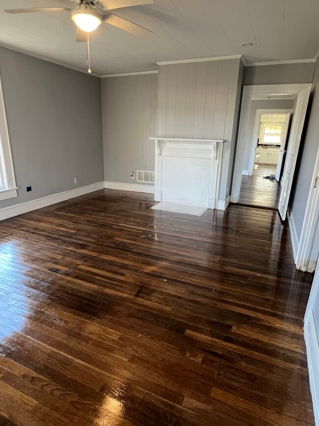 Photo - 219 12th St NW Unidad 219 12th Street NW