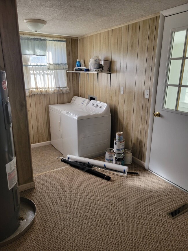 Photo - 8444 Hickman Rd