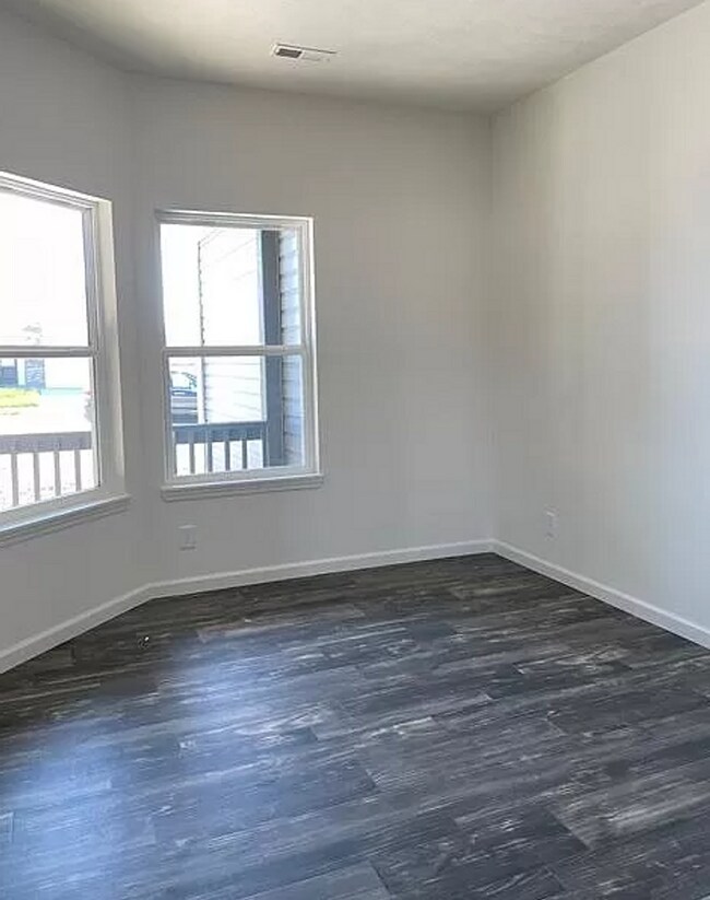 Photo - 3 Bedroom House W/ Den