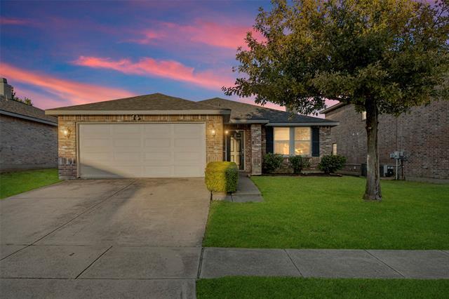 Photo - 8409 Redheart St