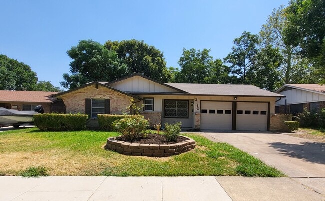 Photo - 2110 Redbud Ln Casa