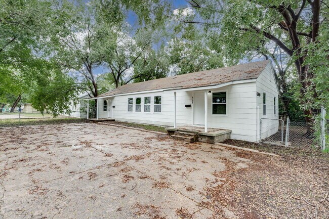 Photo - 4309 E Lincoln St