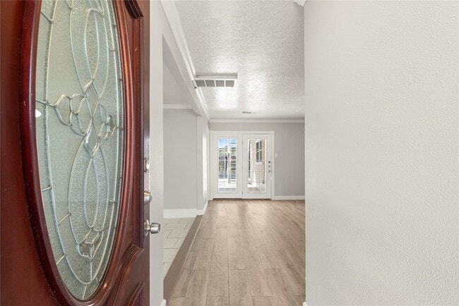 Photo - 907 Northbend Dr