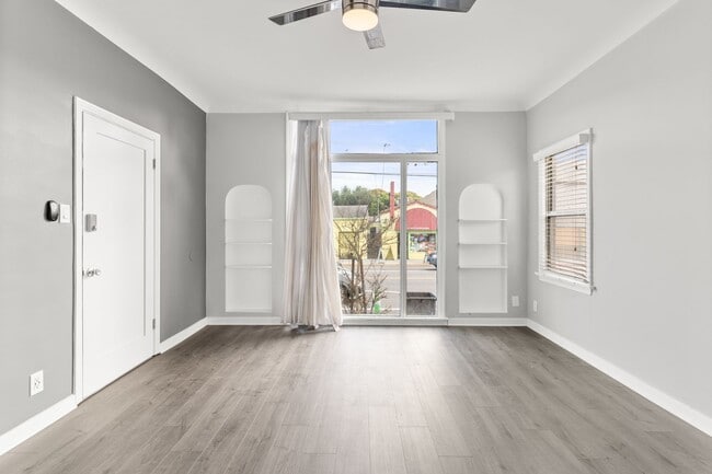 Photo - 1115 E Broadway Unidad 02