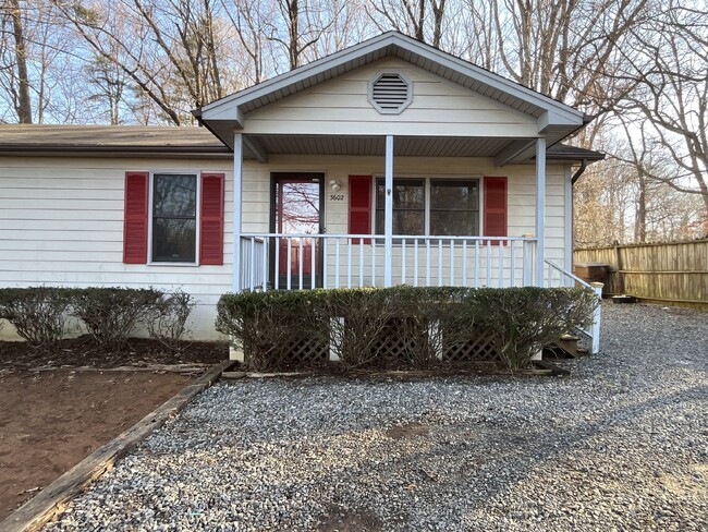 Charming 3-Bed, 2-Bath Home in Greensboro ... - Charming 3-Bed, 2-Bath Home in Greensboro ...