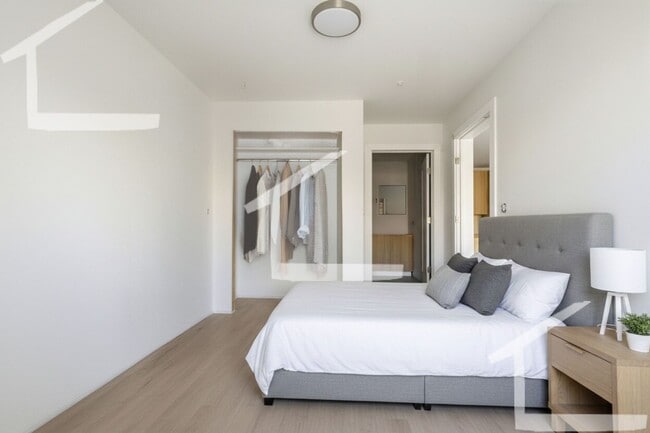 Photo - Beautiful 3Br/2Bth NEW CONSTRUCTION apartment! Laundry in unit! Great locations!