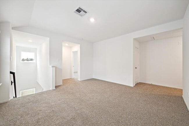 Photo - 1011 Concord Pointe Ln