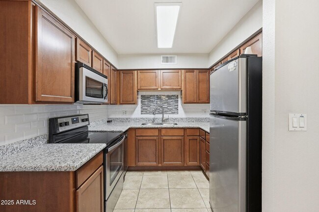 Photo - 1702 W Tuckey Ln Unit 132