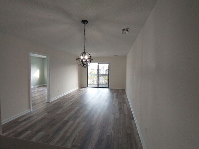 Photo - Watermark Unit Watermark MB