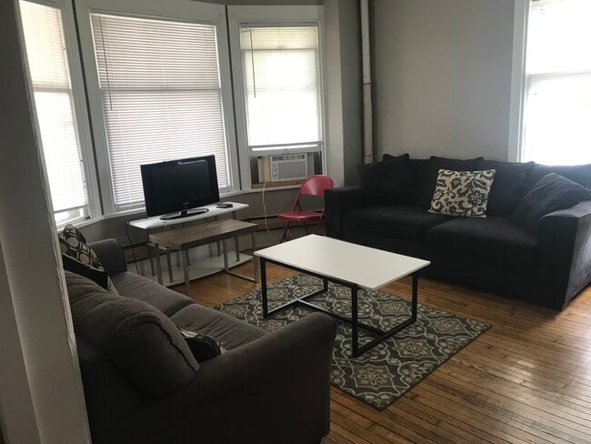 Photo - 105-1 Bool St Casa