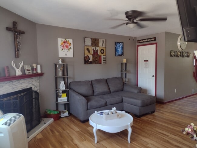 Photo - 3235 Bridgewater Dr Townhome